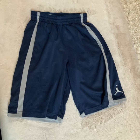 Nike L Blue Jordan Basketball Shorts Boys - Picture 7 of 7